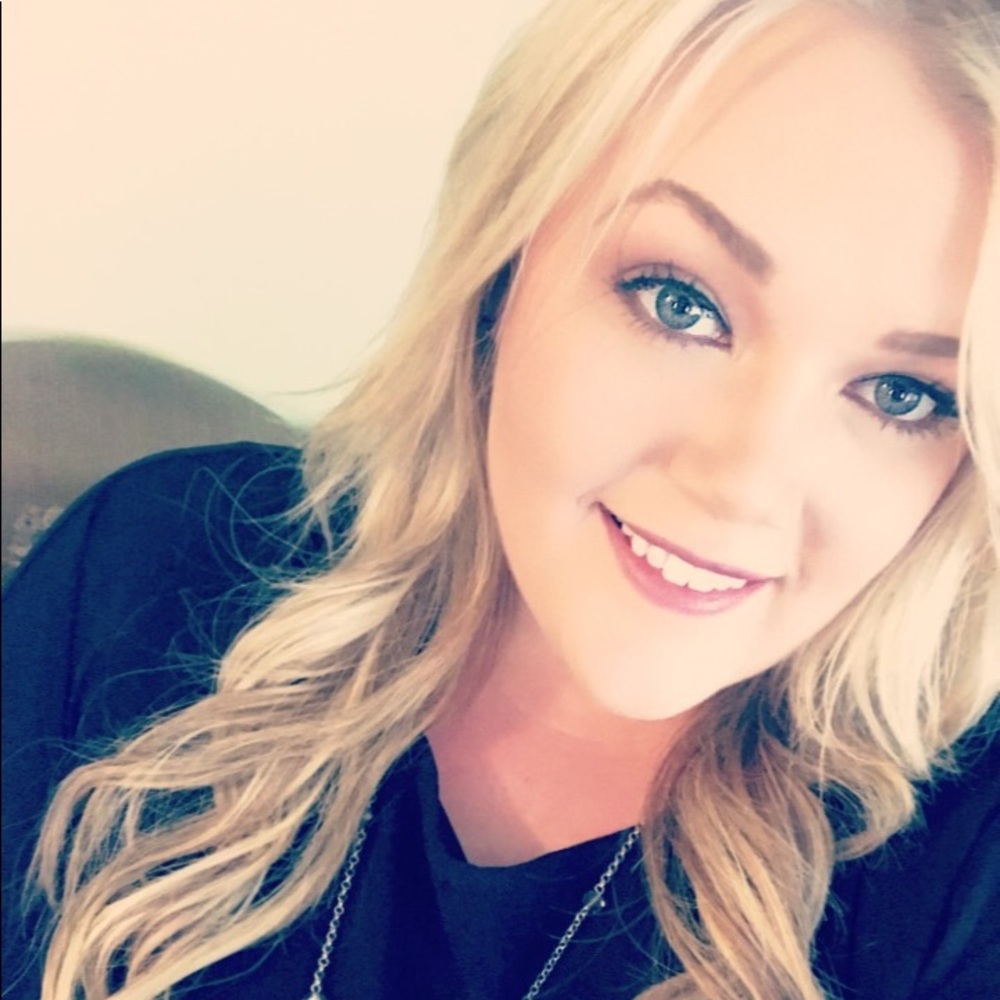 Meet your Posher, Erika